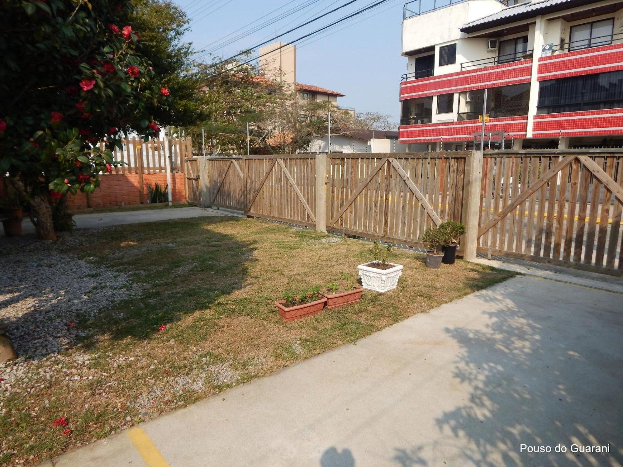 Guest house Pouso Do Guarani - 200m Do Mar|wifi|ar Cond